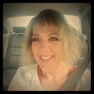 Meet your Posher, Julie